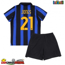 Camisa de Futebol Inter Milan Curtis Jones #21 Equipamento Principal Infantil 2026-27 Manga Curta (+ Calças curtas)